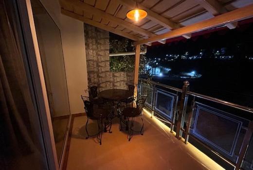 Mountain Woods View Bhowali Nainital Exteriör bild